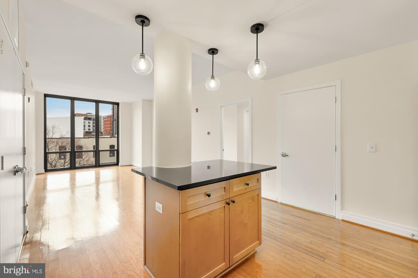 2120 VERMONT AVE NW #308, WASHINGTON, District Of Columbia 20001, 2 Bedrooms Bedrooms, ,2 BathroomsBathrooms,Residential,For sale,2120 VERMONT AVE NW #308,DCDC2172878 MLS # DCDC2172878