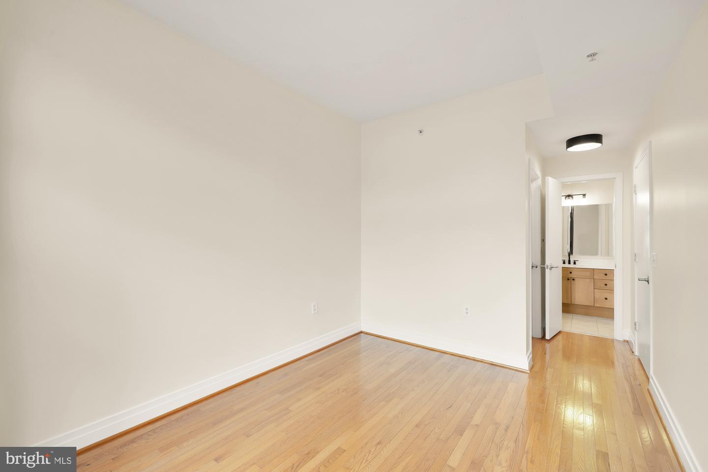 2120 VERMONT AVE NW #308, WASHINGTON, District Of Columbia 20001, 2 Bedrooms Bedrooms, ,2 BathroomsBathrooms,Residential,For sale,2120 VERMONT AVE NW #308,DCDC2172878 MLS # DCDC2172878