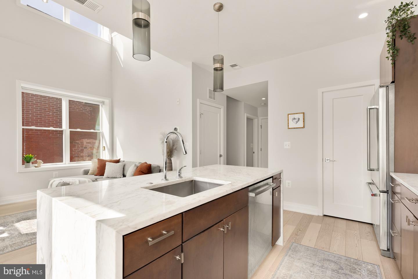 1304 RHODE ISLAND AVE NW #5, WASHINGTON, District Of Columbia 20005, 2 Bedrooms Bedrooms, ,1 BathroomBathrooms,Residential,For sale,1304 RHODE ISLAND AVE NW #5,DCDC2176160 MLS # DCDC2176160