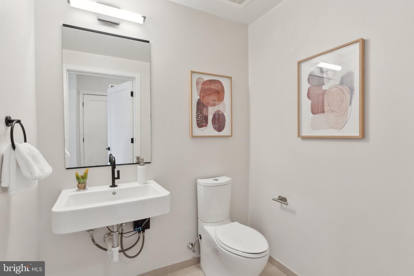 1211 VAN ST SE #TH-1D, WASHINGTON, District Of Columbia 20003, 2 Bedrooms Bedrooms, ,2 BathroomsBathrooms,Residential,For sale,1211 VAN ST SE #TH-1D,DCDC2176280 MLS # DCDC2176280