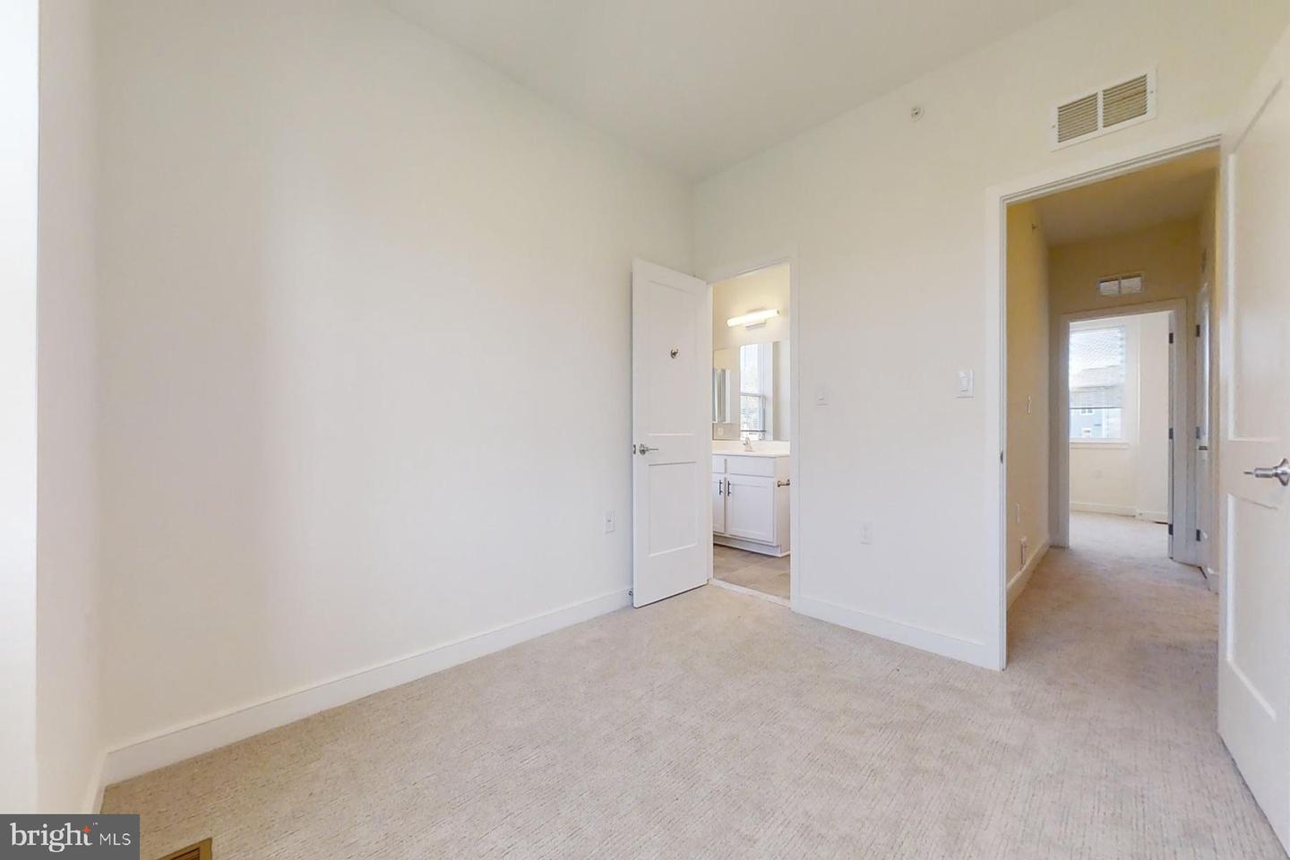 4908 EAST CAPITOL NE, WASHINGTON, District Of Columbia 20019, 3 Bedrooms Bedrooms, ,3 BathroomsBathrooms,Residential,For sale,4908 EAST CAPITOL NE,DCDC2184066 MLS # DCDC2184066