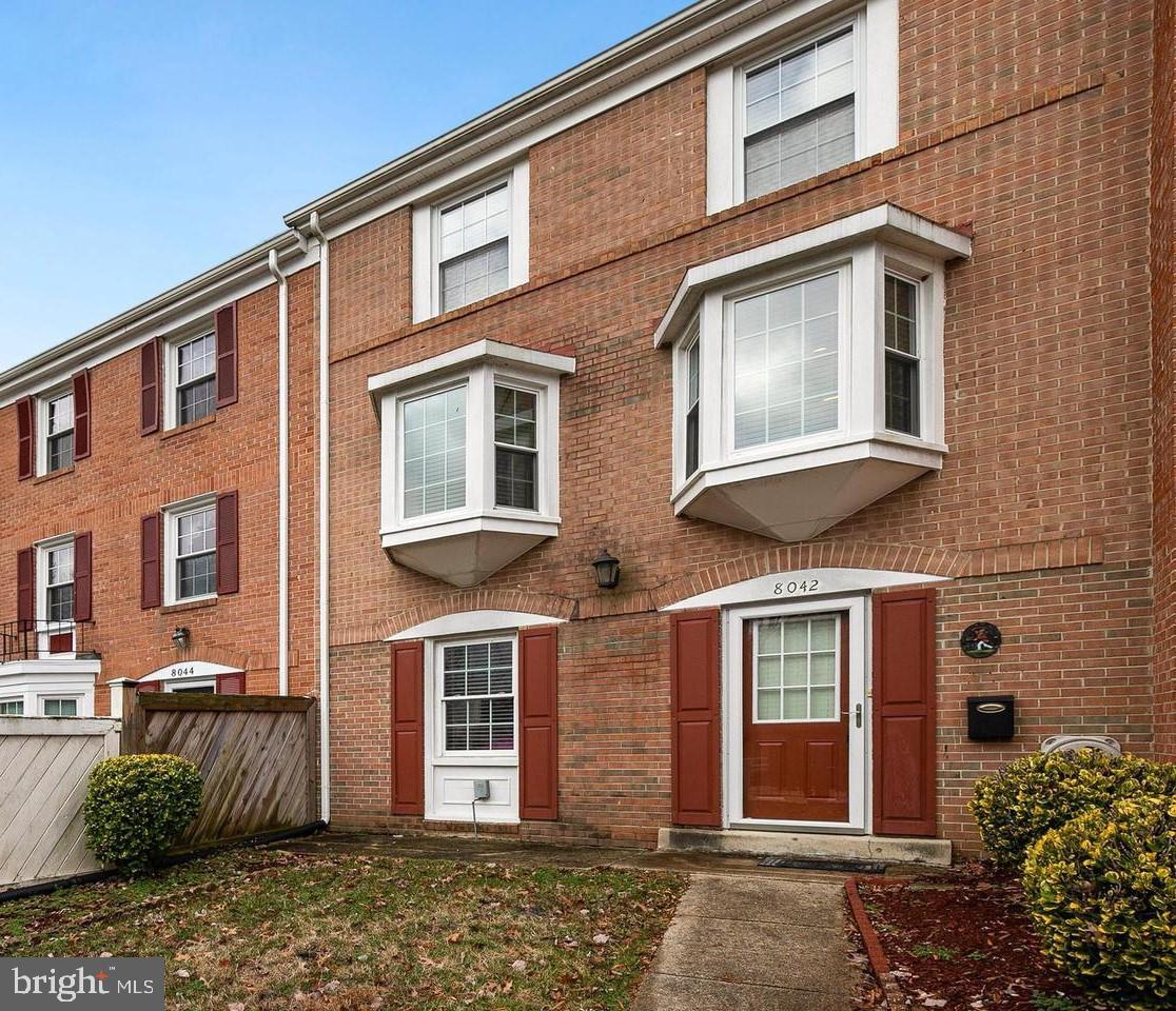 8042 CENTRAL PARK DR, ALEXANDRIA, Virginia 22309, 4 Bedrooms Bedrooms, ,2 BathroomsBathrooms,Residential,For sale,8042 CENTRAL PARK DR,VAFX2217152 MLS # VAFX2217152