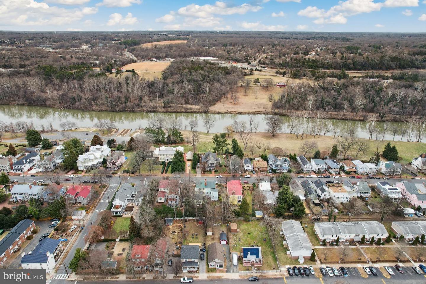 127 PRINCESS ANNE ST, FREDERICKSBURG, Virginia 22401, 2 Bedrooms Bedrooms, 4 Rooms Rooms,2 BathroomsBathrooms,Residential,For sale,127 PRINCESS ANNE ST,VAFB2007540 MLS # VAFB2007540