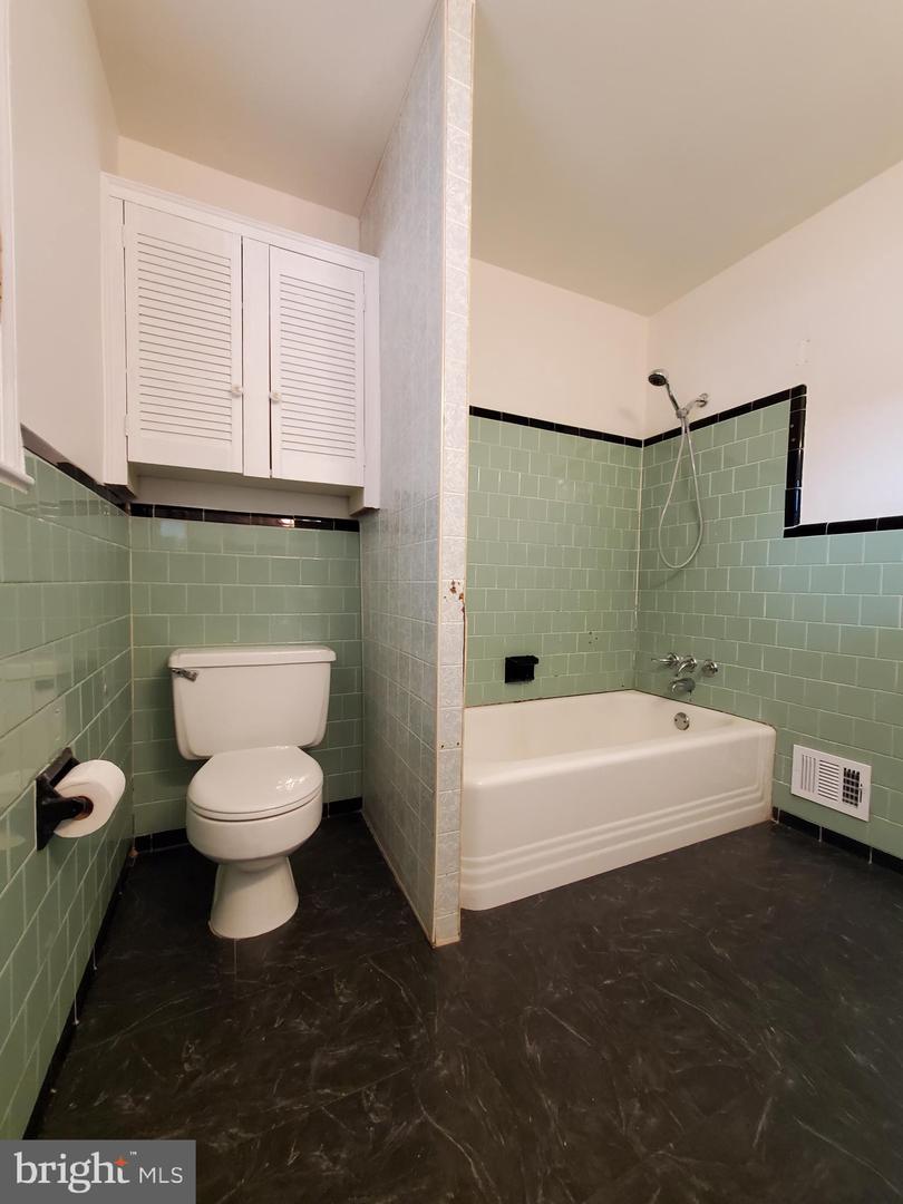 2715 JAMES DR, ALEXANDRIA, Virginia 22303, 3 Bedrooms Bedrooms, ,2 BathroomsBathrooms,Residential,For sale,2715 JAMES DR,VAFX2220306 MLS # VAFX2220306