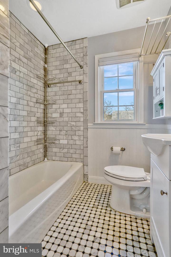 1601 BELLE VIEW BLVD #C2, ALEXANDRIA, Virginia 22307, 2 Bedrooms Bedrooms, ,1 BathroomBathrooms,Residential,For sale,1601 BELLE VIEW BLVD #C2,VAFX2220652 MLS # VAFX2220652