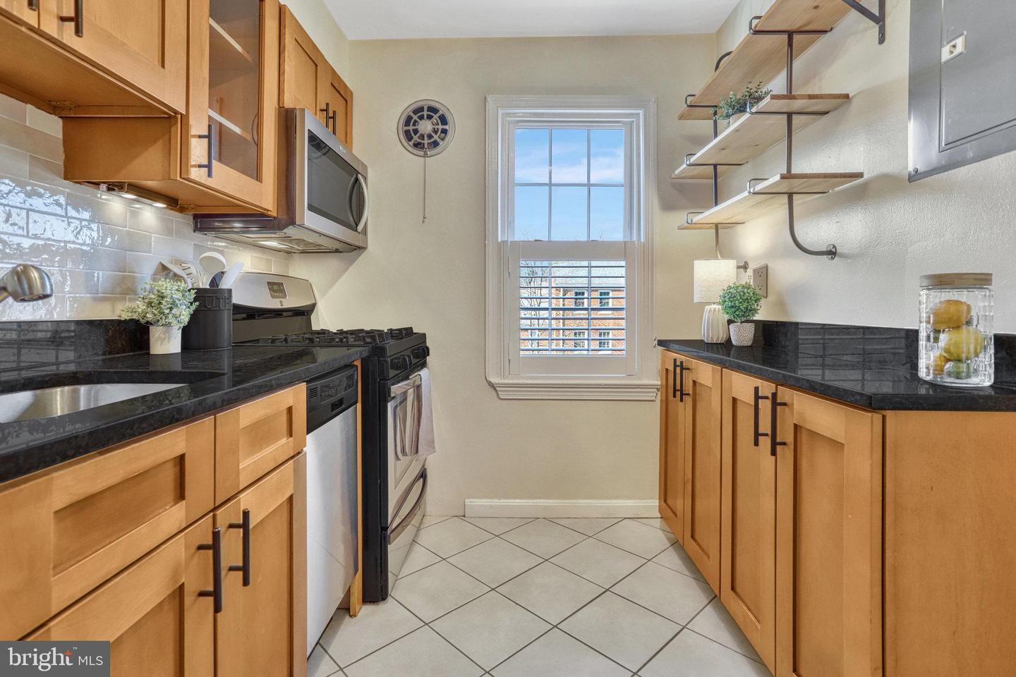 1601 BELLE VIEW BLVD #C2, ALEXANDRIA, Virginia 22307, 2 Bedrooms Bedrooms, ,1 BathroomBathrooms,Residential,For sale,1601 BELLE VIEW BLVD #C2,VAFX2220652 MLS # VAFX2220652