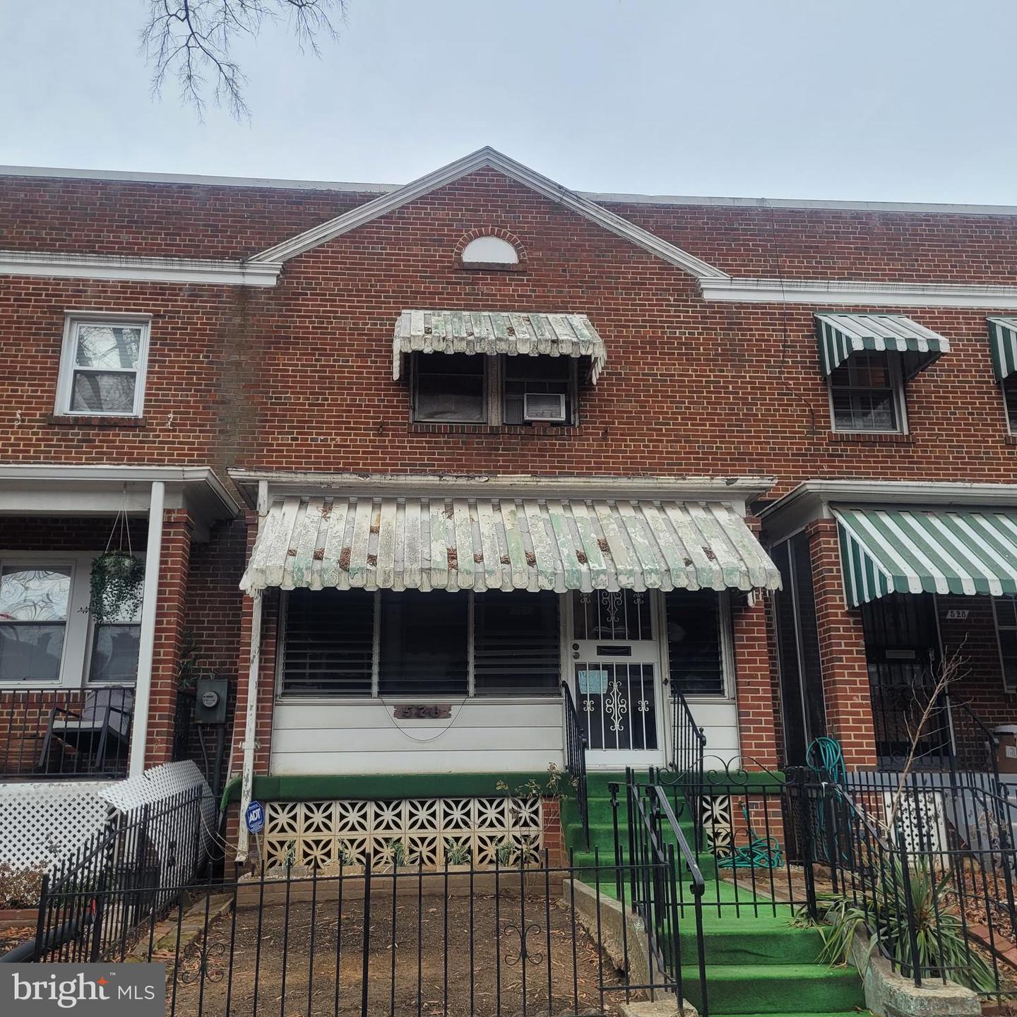 526 21ST ST NE, WASHINGTON, District Of Columbia 20002, 3 Bedrooms Bedrooms, ,1 BathroomBathrooms,Residential,For sale,526 21ST ST NE,DCDC2184098 MLS # DCDC2184098