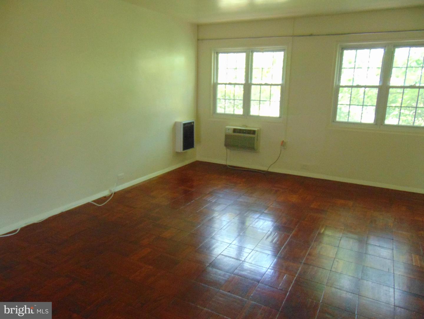 1749 PRESTON RD, ALEXANDRIA, Virginia 22302, 1 Bedroom Bedrooms, ,1 BathroomBathrooms,Residential,For sale,1749 PRESTON RD,VAAX2037408 MLS # VAAX2037408