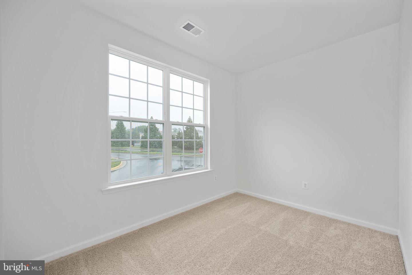 8269 KNIGHT STATION WAY, MANASSAS, Virginia 20110, 3 Bedrooms Bedrooms, ,3 BathroomsBathrooms,Residential,For sale,8269 KNIGHT STATION WAY,VAPW2087026 MLS # VAPW2087026