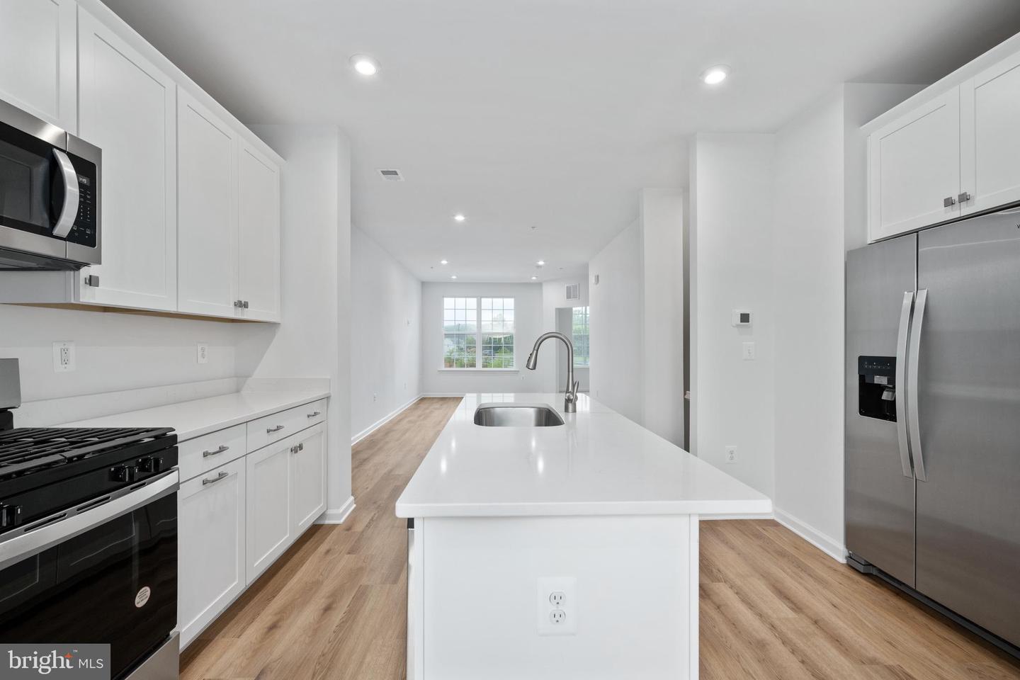 8269 KNIGHT STATION WAY, MANASSAS, Virginia 20110, 3 Bedrooms Bedrooms, ,3 BathroomsBathrooms,Residential,For sale,8269 KNIGHT STATION WAY,VAPW2087026 MLS # VAPW2087026