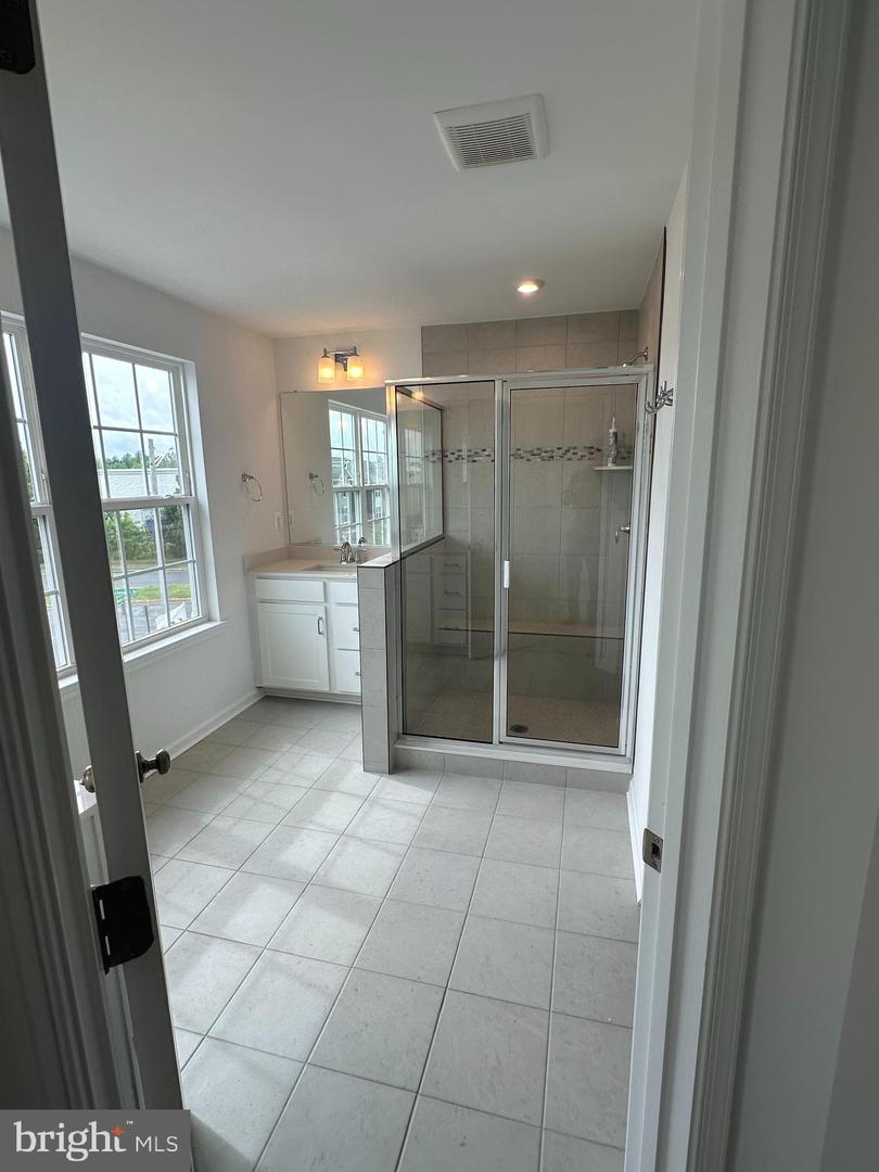 8275 KNIGHT STATION WAY, MANASSAS, Virginia 20110, 3 Bedrooms Bedrooms, ,3 BathroomsBathrooms,Residential,For sale,8275 KNIGHT STATION WAY,VAPW2087030 MLS # VAPW2087030