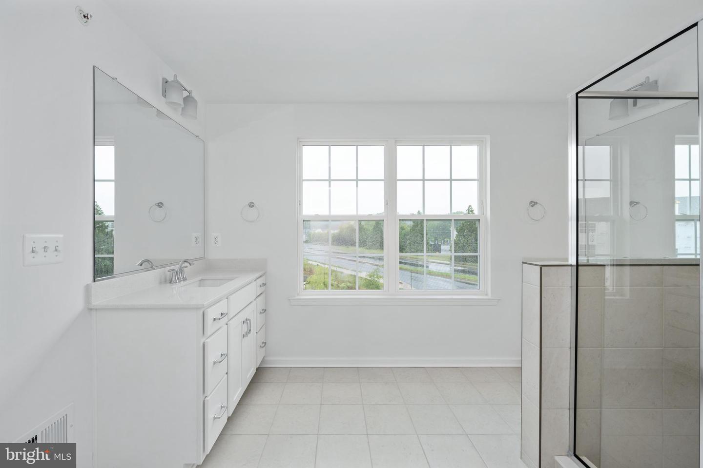 8275 KNIGHT STATION WAY, MANASSAS, Virginia 20110, 3 Bedrooms Bedrooms, ,3 BathroomsBathrooms,Residential,For sale,8275 KNIGHT STATION WAY,VAPW2087030 MLS # VAPW2087030