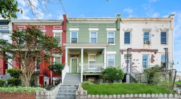 307 15TH ST NE, WASHINGTON, District Of Columbia 20002, 4 Bedrooms Bedrooms, ,2 BathroomsBathrooms,Residential,For sale,307 15TH ST NE,DCDC2161860 MLS # DCDC2161860