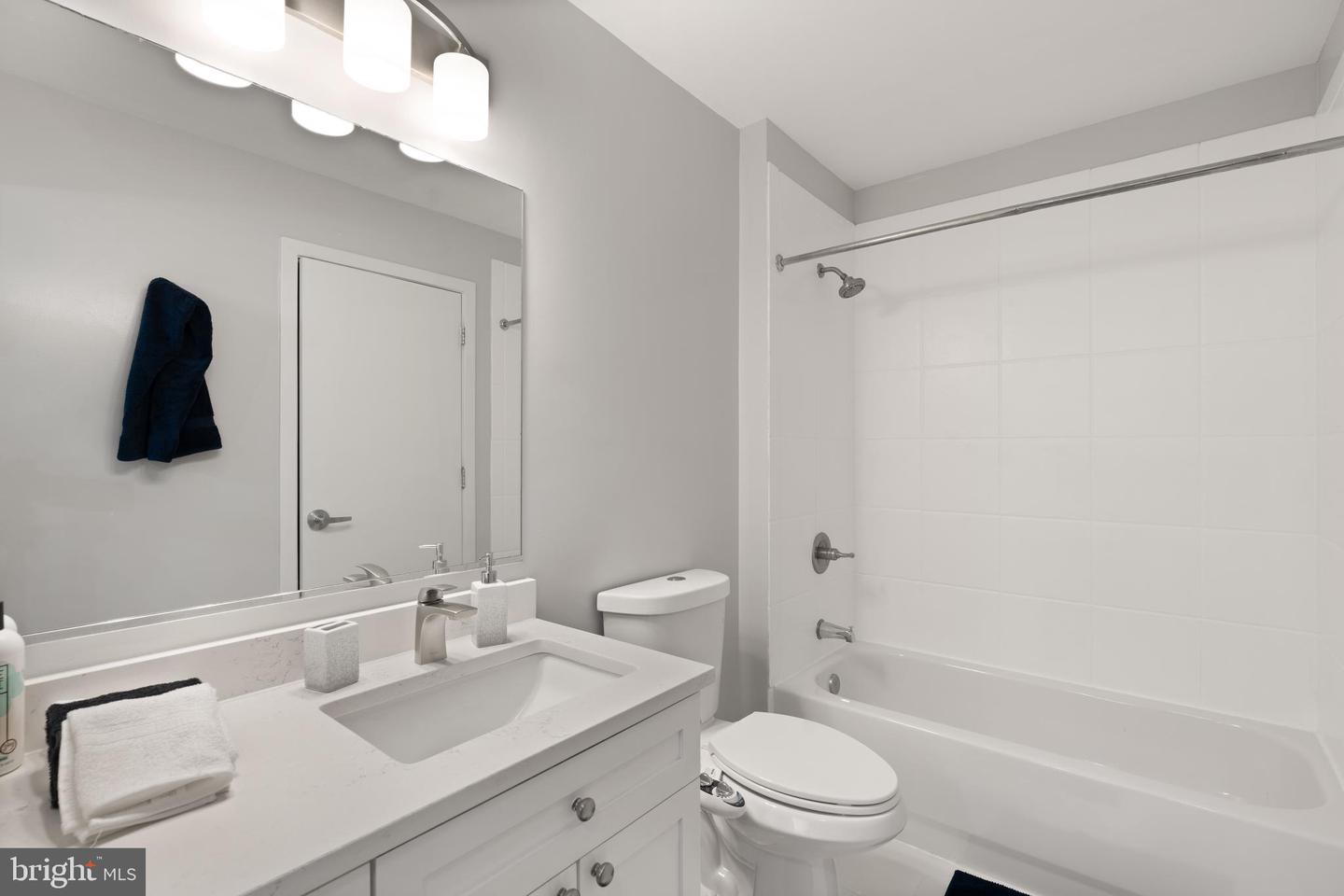 2120 VERMONT AVE NW #17, WASHINGTON, District Of Columbia 20001, 2 Bedrooms Bedrooms, ,2 BathroomsBathrooms,Residential,For sale,2120 VERMONT AVE NW #17,DCDC2173466 MLS # DCDC2173466