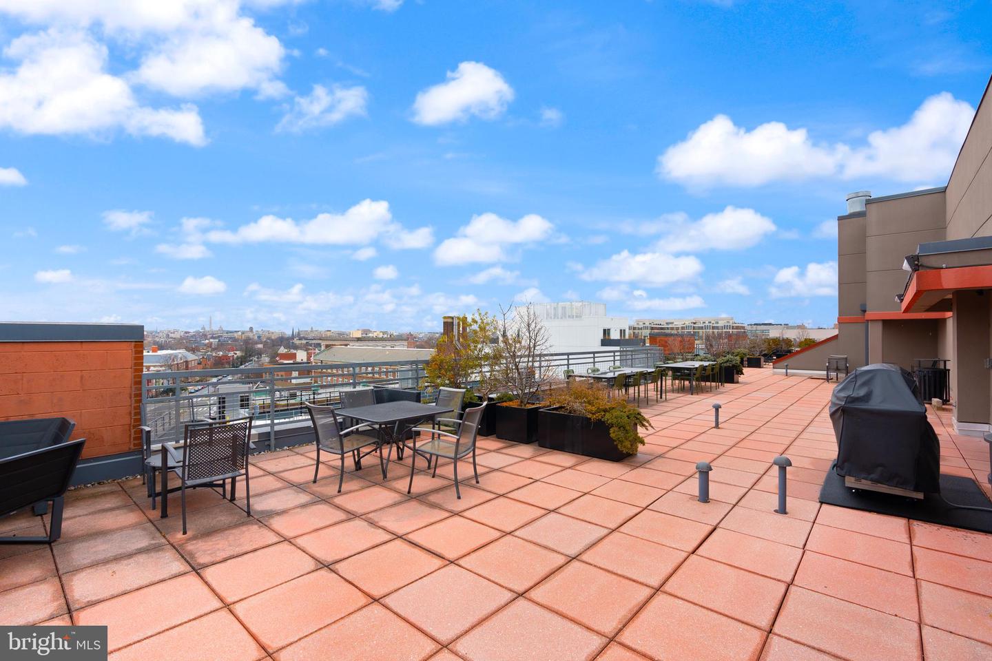 2120 VERMONT AVE NW #17, WASHINGTON, District Of Columbia 20001, 2 Bedrooms Bedrooms, ,2 BathroomsBathrooms,Residential,For sale,2120 VERMONT AVE NW #17,DCDC2173466 MLS # DCDC2173466