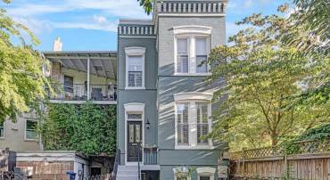 1210 F ST NE, WASHINGTON, District Of Columbia 20002, 2 Bedrooms Bedrooms, ,2 BathroomsBathrooms,Residential,For sale,1210 F ST NE,DCDC2183718 MLS # DCDC2183718