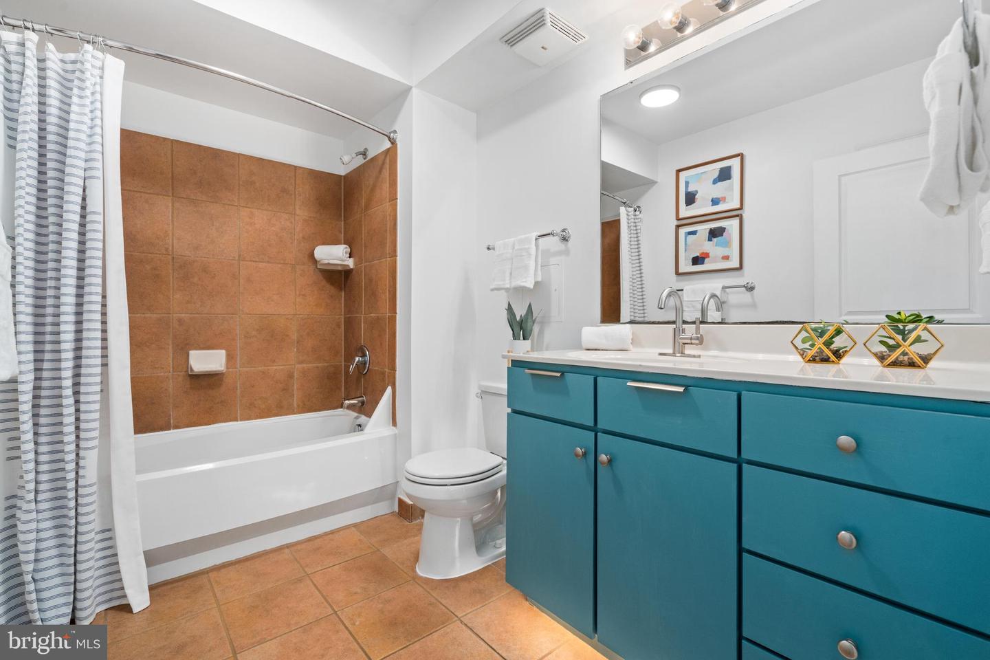 631 D ST NW #936, WASHINGTON, District Of Columbia 20004, 1 Bedroom Bedrooms, ,1 BathroomBathrooms,Residential,For sale,631 D ST NW #936,DCDC2184276 MLS # DCDC2184276