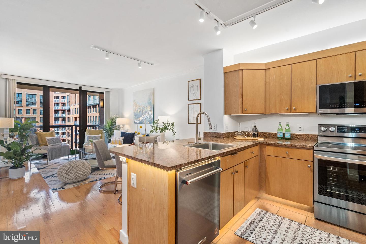 631 D ST NW #936, WASHINGTON, District Of Columbia 20004, 1 Bedroom Bedrooms, ,1 BathroomBathrooms,Residential,For sale,631 D ST NW #936,DCDC2184276 MLS # DCDC2184276