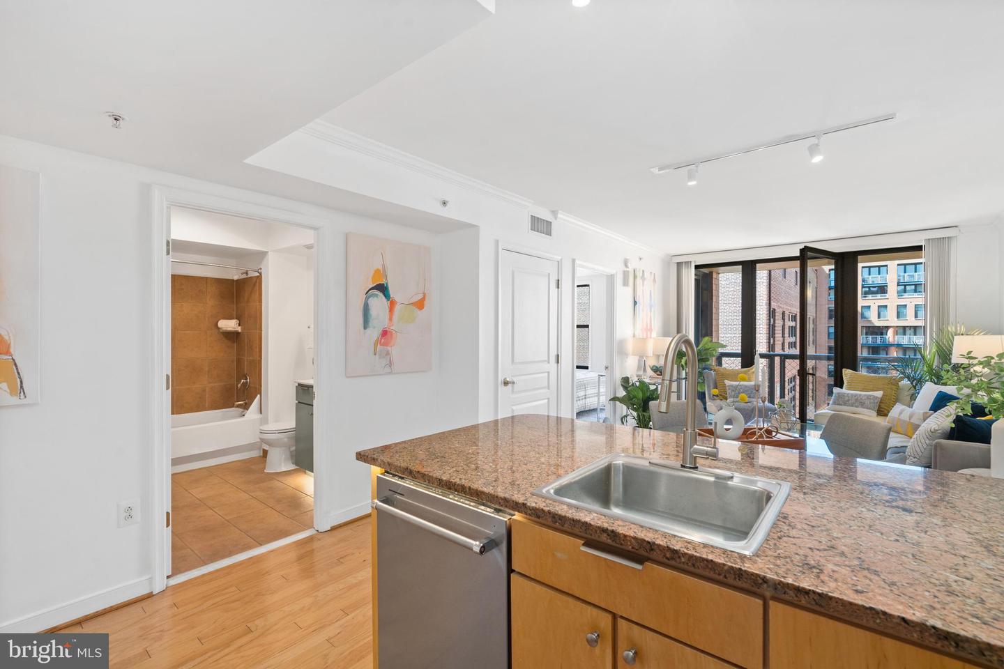 631 D ST NW #936, WASHINGTON, District Of Columbia 20004, 1 Bedroom Bedrooms, ,1 BathroomBathrooms,Residential,For sale,631 D ST NW #936,DCDC2184276 MLS # DCDC2184276