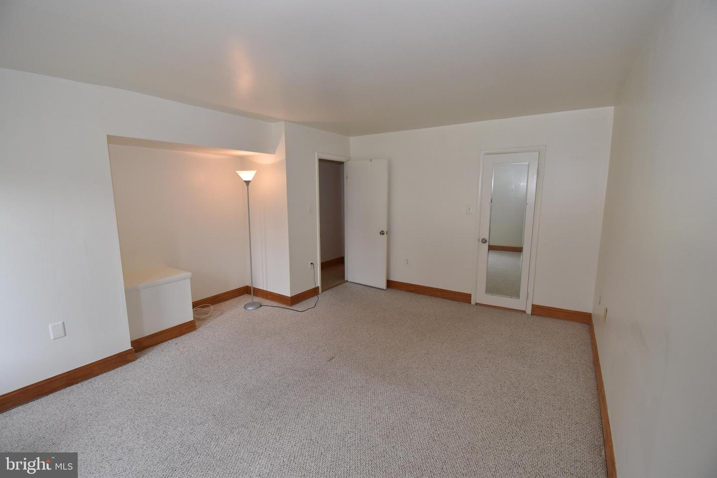 2840 DOVER LN #102, FALLS CHURCH, Virginia 22042, 1 Bedroom Bedrooms, ,1 BathroomBathrooms,Residential,For sale,2840 DOVER LN #102,VAFX2221064 MLS # VAFX2221064