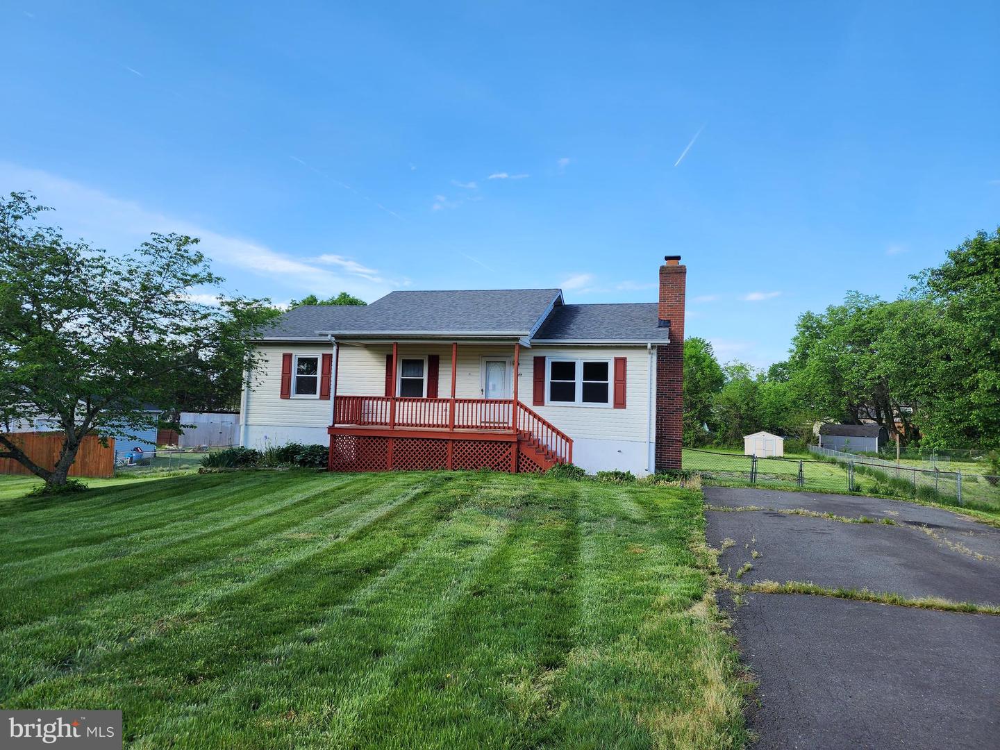 6763 RUGBY PL, BEALETON, Virginia 22712, 5 Bedrooms Bedrooms, ,3 BathroomsBathrooms,Residential,For sale,6763 RUGBY PL,VAFQ2015352 MLS # VAFQ2015352