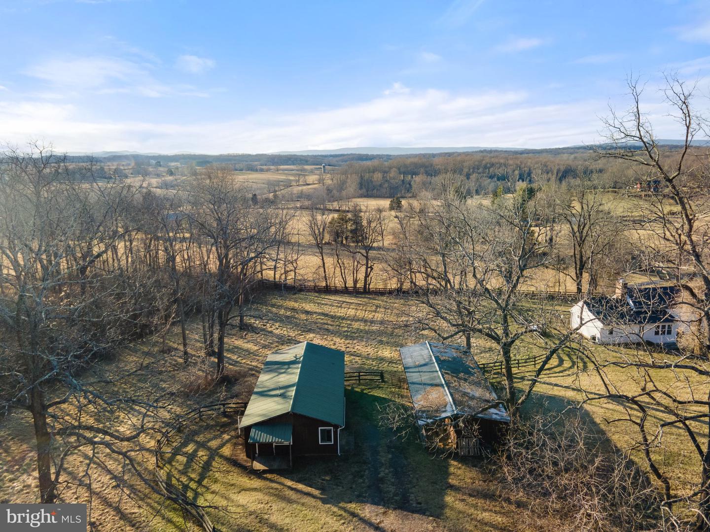 3671 HALFWAY RD, THE PLAINS, Virginia 20198, 3 Bedrooms Bedrooms, ,2 BathroomsBathrooms,Residential,For sale,3671 HALFWAY RD,VAFQ2015322 MLS # VAFQ2015322