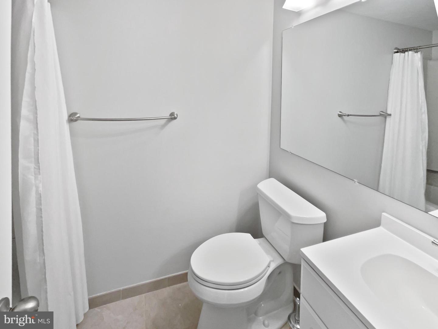 11100 BOATHOUSE CT #101, RESTON, Virginia 20191, 2 Bedrooms Bedrooms, ,2 BathroomsBathrooms,Residential,For sale,11100 BOATHOUSE CT #101,VAFX2221194 MLS # VAFX2221194