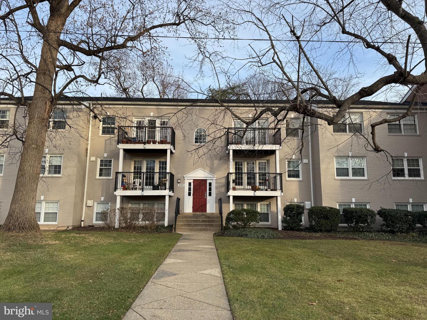 9489 FAIRFAX BLVD #203, FAIRFAX, Virginia 22031, 2 Bedrooms Bedrooms, ,1 BathroomBathrooms,Residential,For sale,9489 FAIRFAX BLVD #203,VAFC2005546 MLS # VAFC2005546