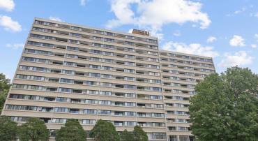 5911 EDSALL RD #911, ALEXANDRIA, Virginia 22304, 2 Bedrooms Bedrooms, ,2 BathroomsBathrooms,Residential,For sale,5911 EDSALL RD #911,VAAX2040406 MLS # VAAX2040406