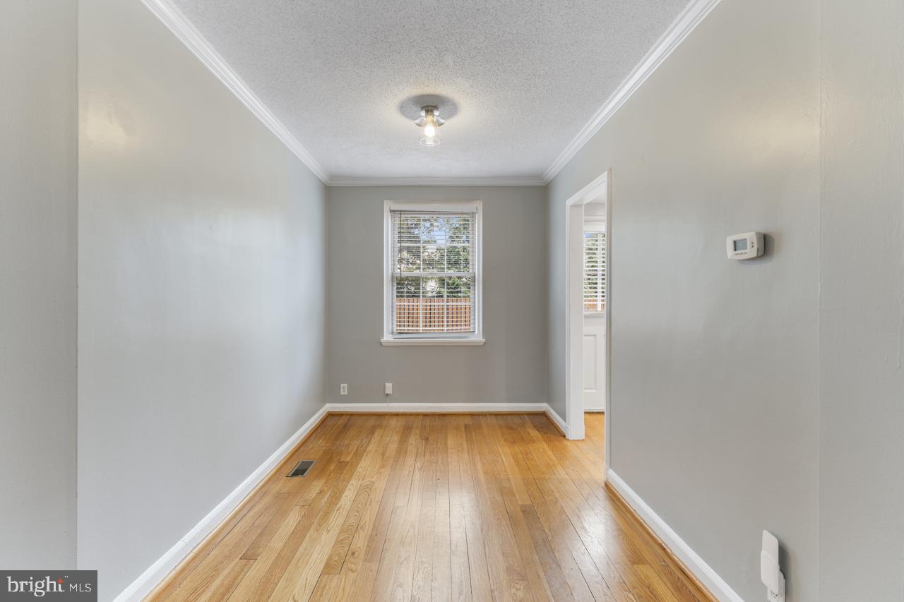 4154 36TH ST S, ARLINGTON, Virginia 22206, 2 Bedrooms Bedrooms, ,2 BathroomsBathrooms,Residential,For sale,4154 36TH ST S,VAAR2052668 MLS # VAAR2052668