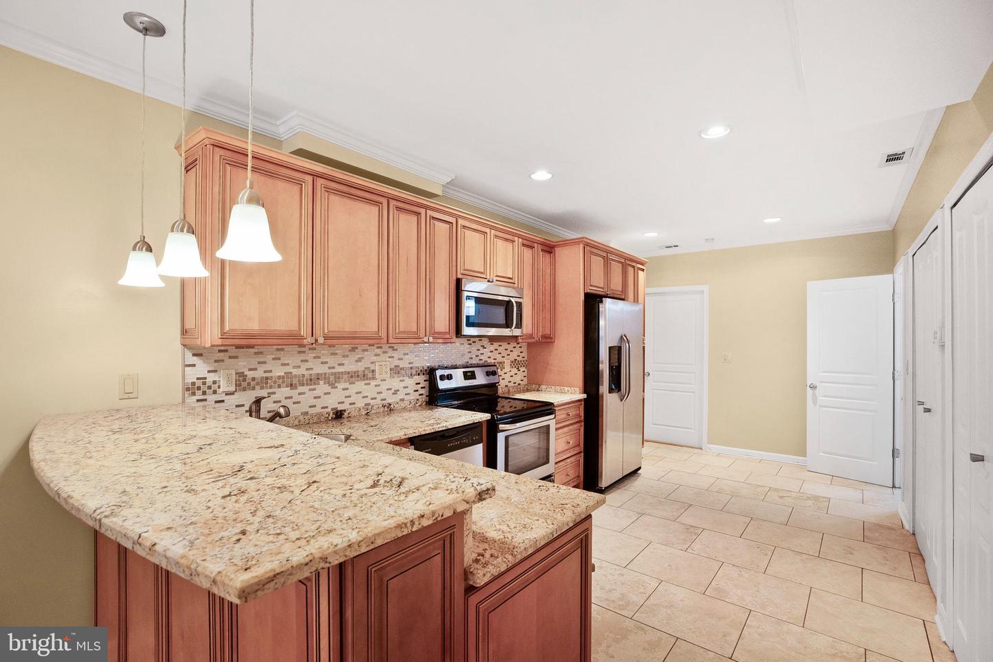 819 4TH ST NE, WASHINGTON, District Of Columbia 20002, 5 Bedrooms Bedrooms, ,4 BathroomsBathrooms,Residential,For sale,819 4TH ST NE,DCDC2176318 MLS # DCDC2176318