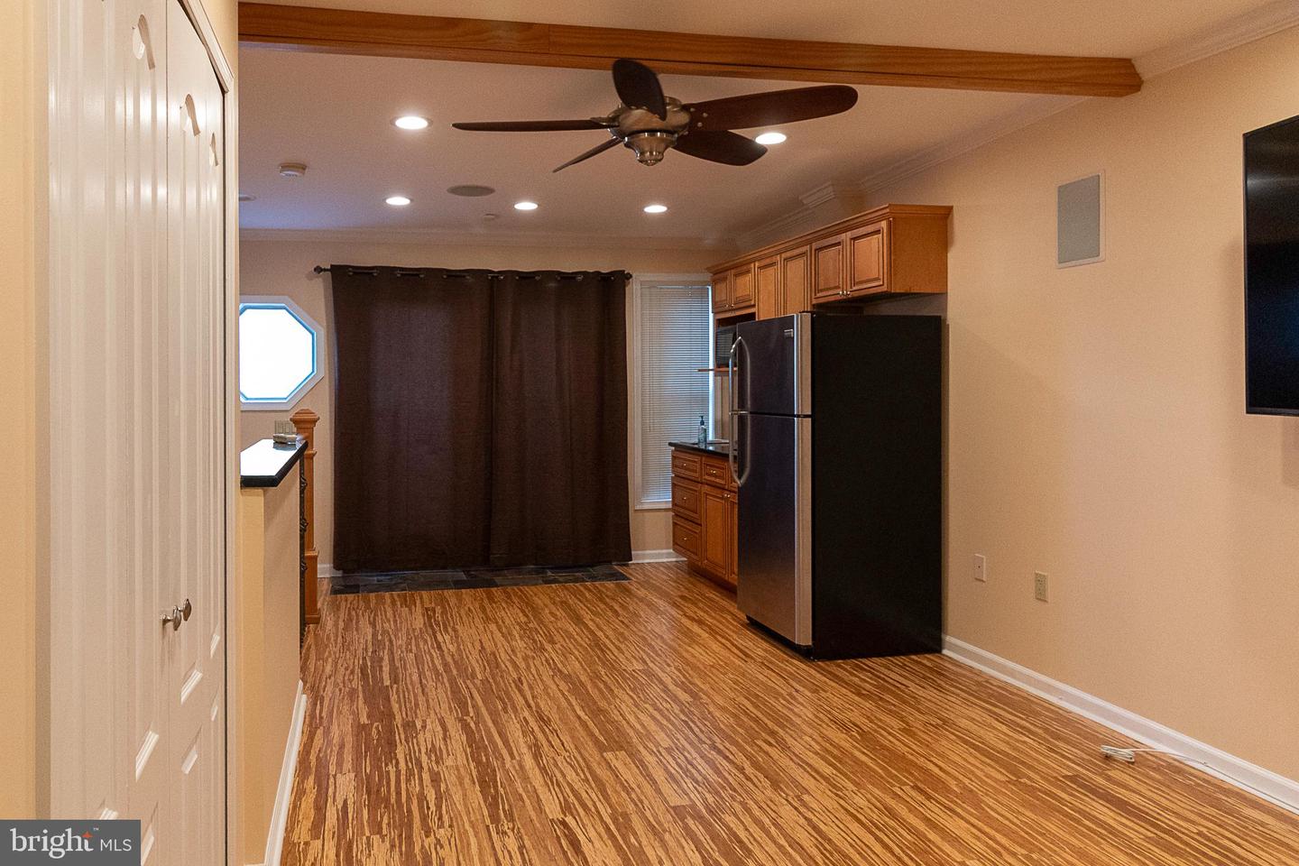 819 4TH ST NE, WASHINGTON, District Of Columbia 20002, 4 Bedrooms Bedrooms, ,4 BathroomsBathrooms,Residential,For sale,819 4TH ST NE,DCDC2176318 MLS # DCDC2176318