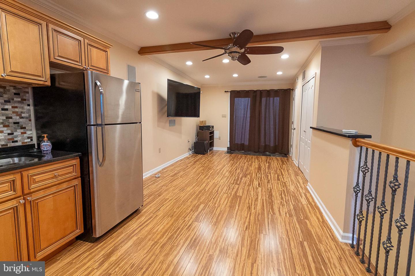 819 4TH ST NE, WASHINGTON, District Of Columbia 20002, 4 Bedrooms Bedrooms, ,4 BathroomsBathrooms,Residential,For sale,819 4TH ST NE,DCDC2176318 MLS # DCDC2176318