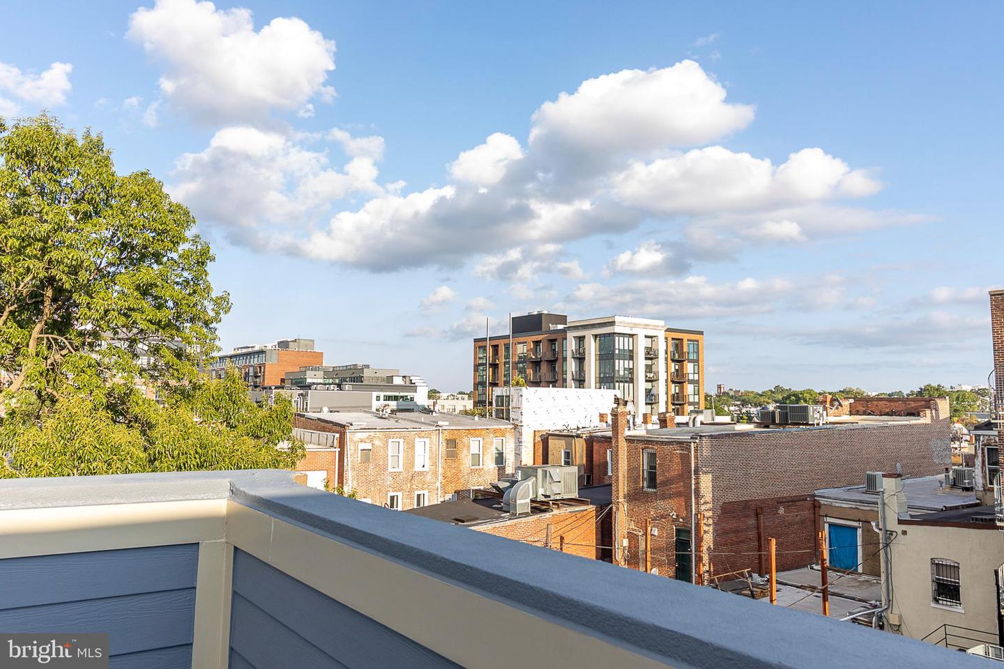 819 4TH ST NE, WASHINGTON, District Of Columbia 20002, 4 Bedrooms Bedrooms, ,4 BathroomsBathrooms,Residential,For sale,819 4TH ST NE,DCDC2176318 MLS # DCDC2176318