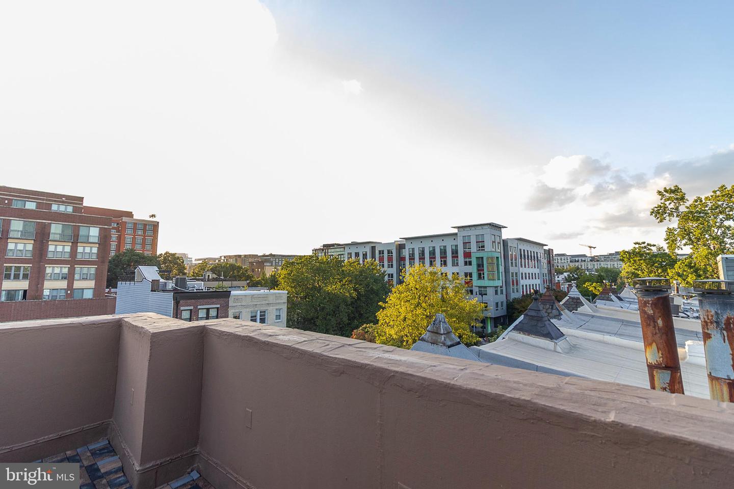 819 4TH ST NE, WASHINGTON, District Of Columbia 20002, 4 Bedrooms Bedrooms, ,4 BathroomsBathrooms,Residential,For sale,819 4TH ST NE,DCDC2176318 MLS # DCDC2176318