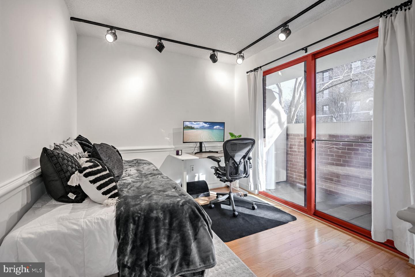 2301 N ST NW #104, WASHINGTON, District Of Columbia 20037, 2 Bedrooms Bedrooms, ,1 BathroomBathrooms,Residential,For sale,2301 N ST NW #104,DCDC2184118 MLS # DCDC2184118