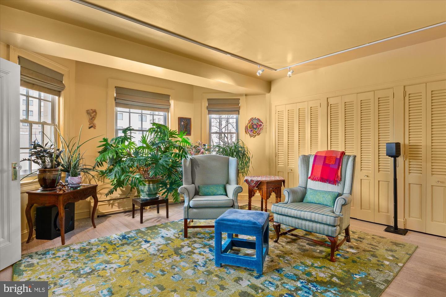 1026 16TH ST NW #401, WASHINGTON, District Of Columbia 20036, 2 Bedrooms Bedrooms, ,2 BathroomsBathrooms,Residential,For sale,1026 16TH ST NW #401,DCDC2184322 MLS # DCDC2184322