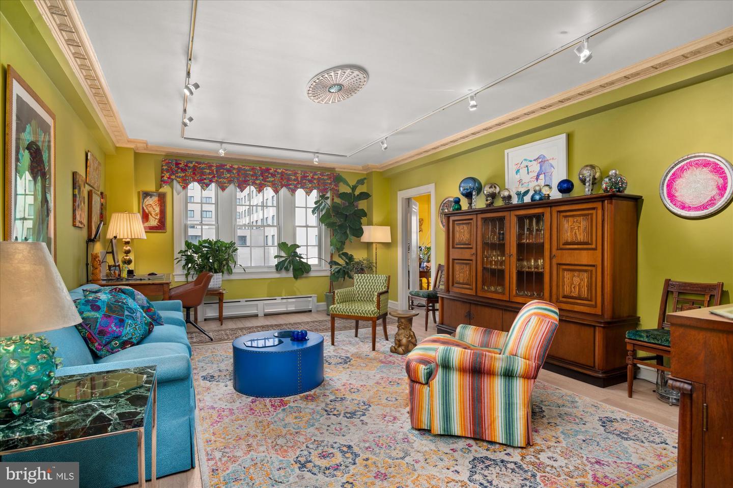 1026 16TH ST NW #401, WASHINGTON, District Of Columbia 20036, 2 Bedrooms Bedrooms, ,2 BathroomsBathrooms,Residential,For sale,1026 16TH ST NW #401,DCDC2184322 MLS # DCDC2184322