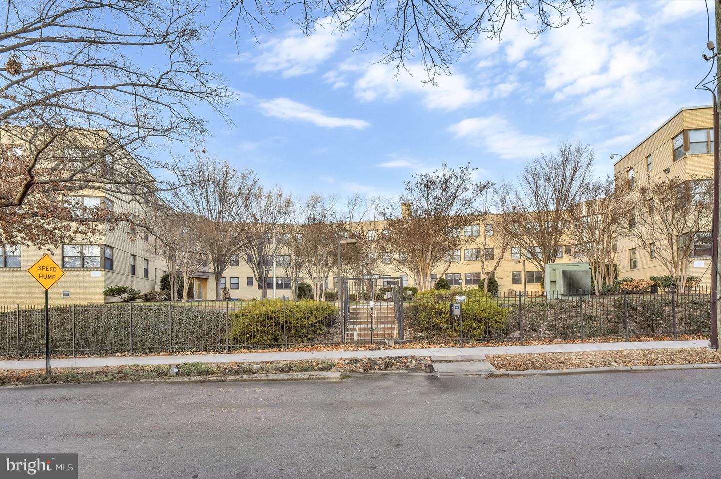 212-212 OAKWOOD ST SE #B5, WASHINGTON, District Of Columbia 20032, 1 Bedroom Bedrooms, ,1 BathroomBathrooms,Residential,For sale,212-212 OAKWOOD ST SE #B5,DCDC2184736 MLS # DCDC2184736