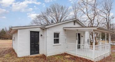 9003 SMITHS BEND RD, FREDERICKSBURG, Virginia 22407, 2 Bedrooms Bedrooms, ,1 BathroomBathrooms,Residential,For sale,9003 SMITHS BEND RD,VASP2030636 MLS # VASP2030636