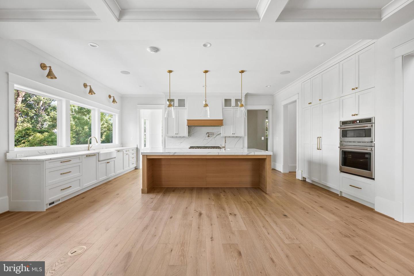 1700 N WAYNE ST, ARLINGTON, Virginia 22201, 6 Bedrooms Bedrooms, ,6 BathroomsBathrooms,Residential,For sale,1700 N WAYNE ST,VAAR2053338 MLS # VAAR2053338