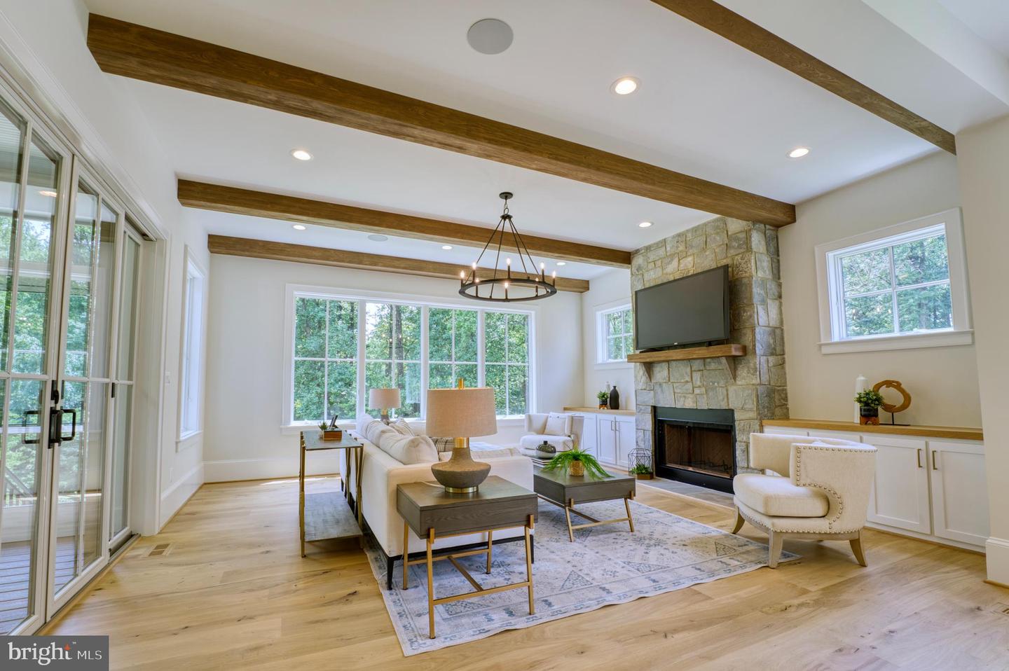 1700 N WAYNE ST, ARLINGTON, Virginia 22201, 6 Bedrooms Bedrooms, ,6 BathroomsBathrooms,Residential,For sale,1700 N WAYNE ST,VAAR2053338 MLS # VAAR2053338