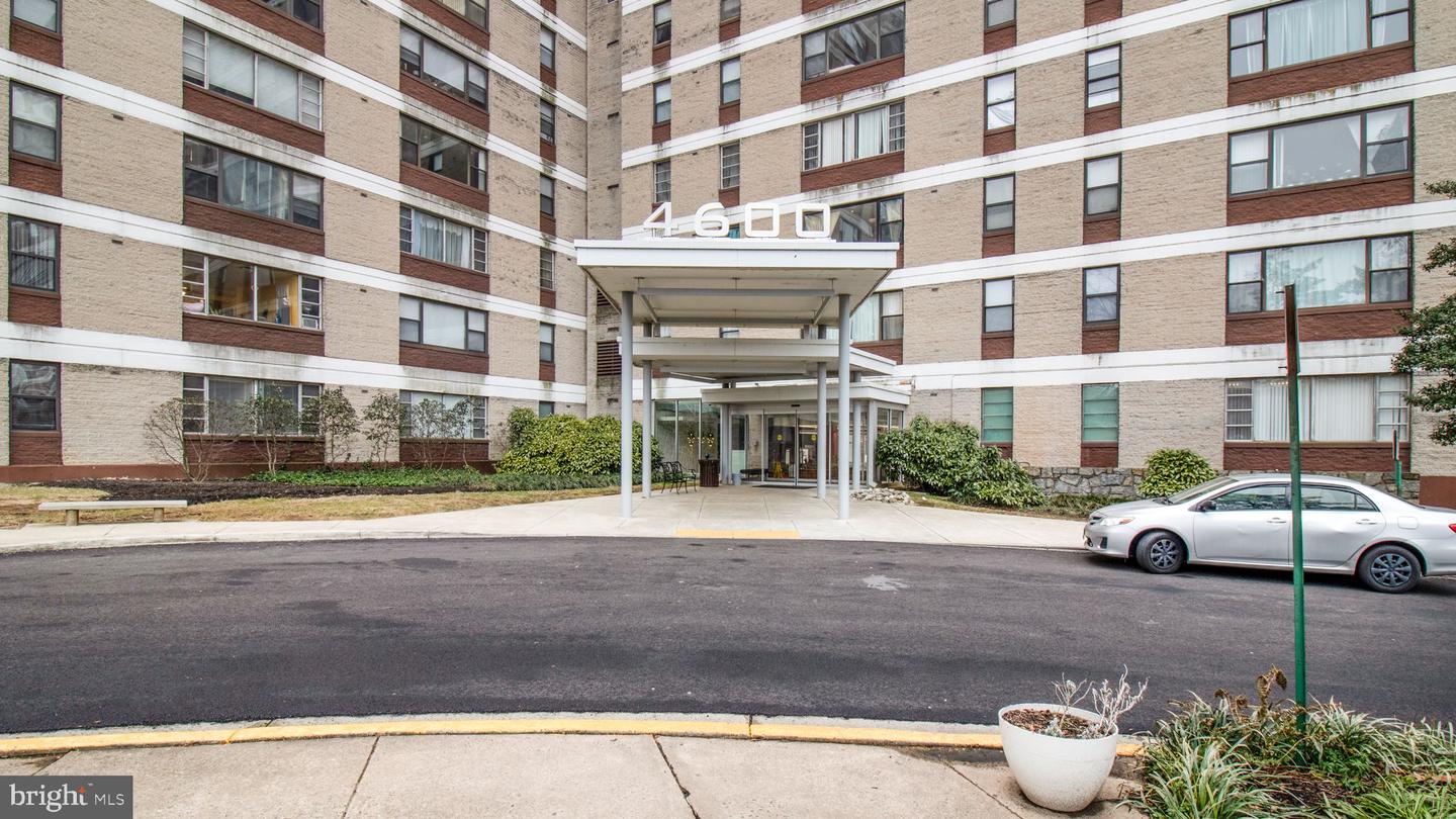 4600 DUKE ST #1602, ALEXANDRIA, Virginia 22304, 2 Bedrooms Bedrooms, ,1 BathroomBathrooms,Residential,For sale,4600 DUKE ST #1602,VAAX2041334 MLS # VAAX2041334