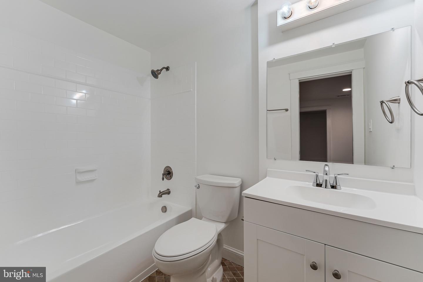 6517 OLD CARRIAGE DR, ALEXANDRIA, Virginia 22315, 2 Bedrooms Bedrooms, ,2 BathroomsBathrooms,Residential,For sale,6517 OLD CARRIAGE DR,VAFX2219572 MLS # VAFX2219572