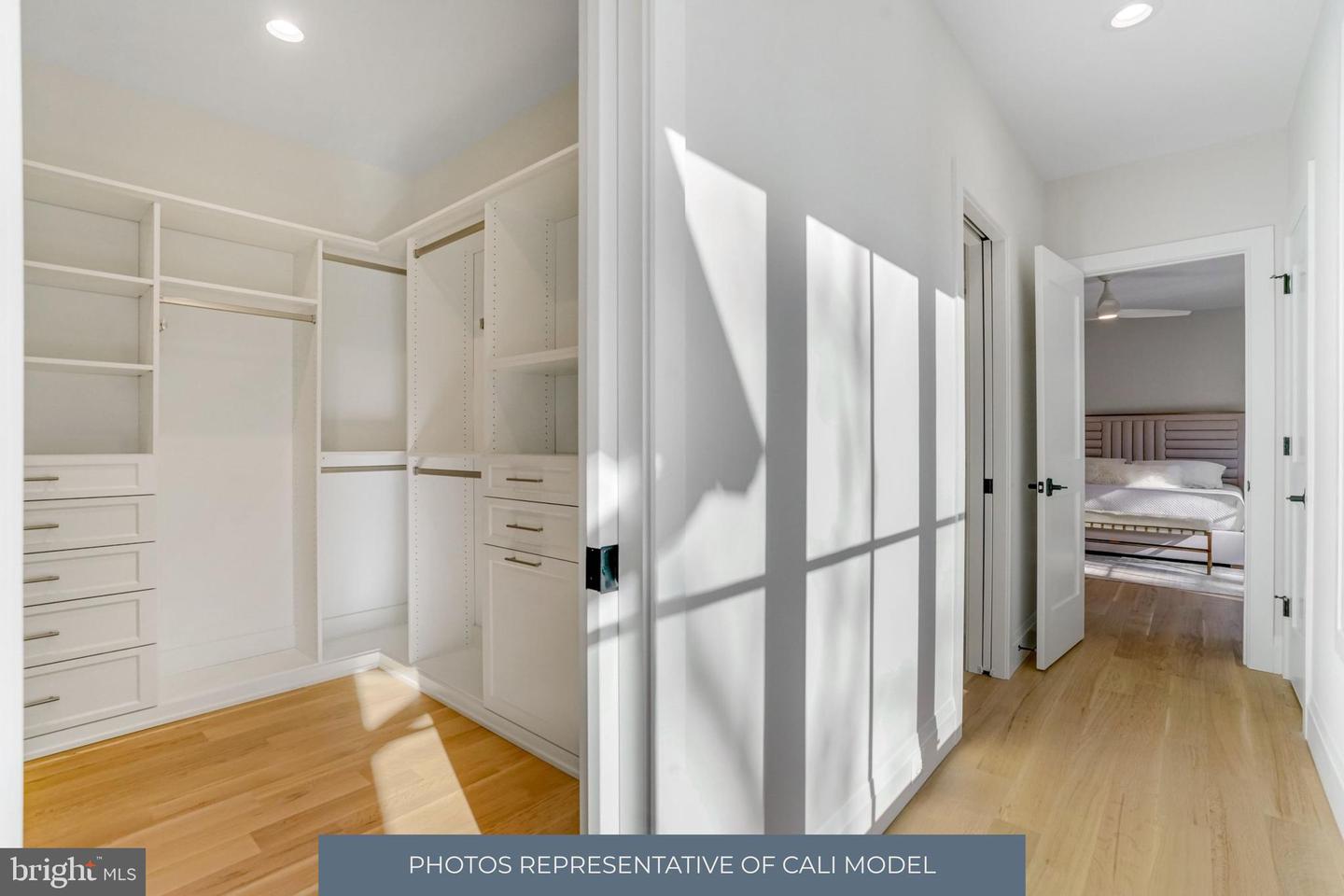 3815 N ABINGDON ST, ARLINGTON, Virginia 22207, 6 Bedrooms Bedrooms, ,7 BathroomsBathrooms,Residential,For sale,3815 N ABINGDON ST,VAAR2053344 MLS # VAAR2053344