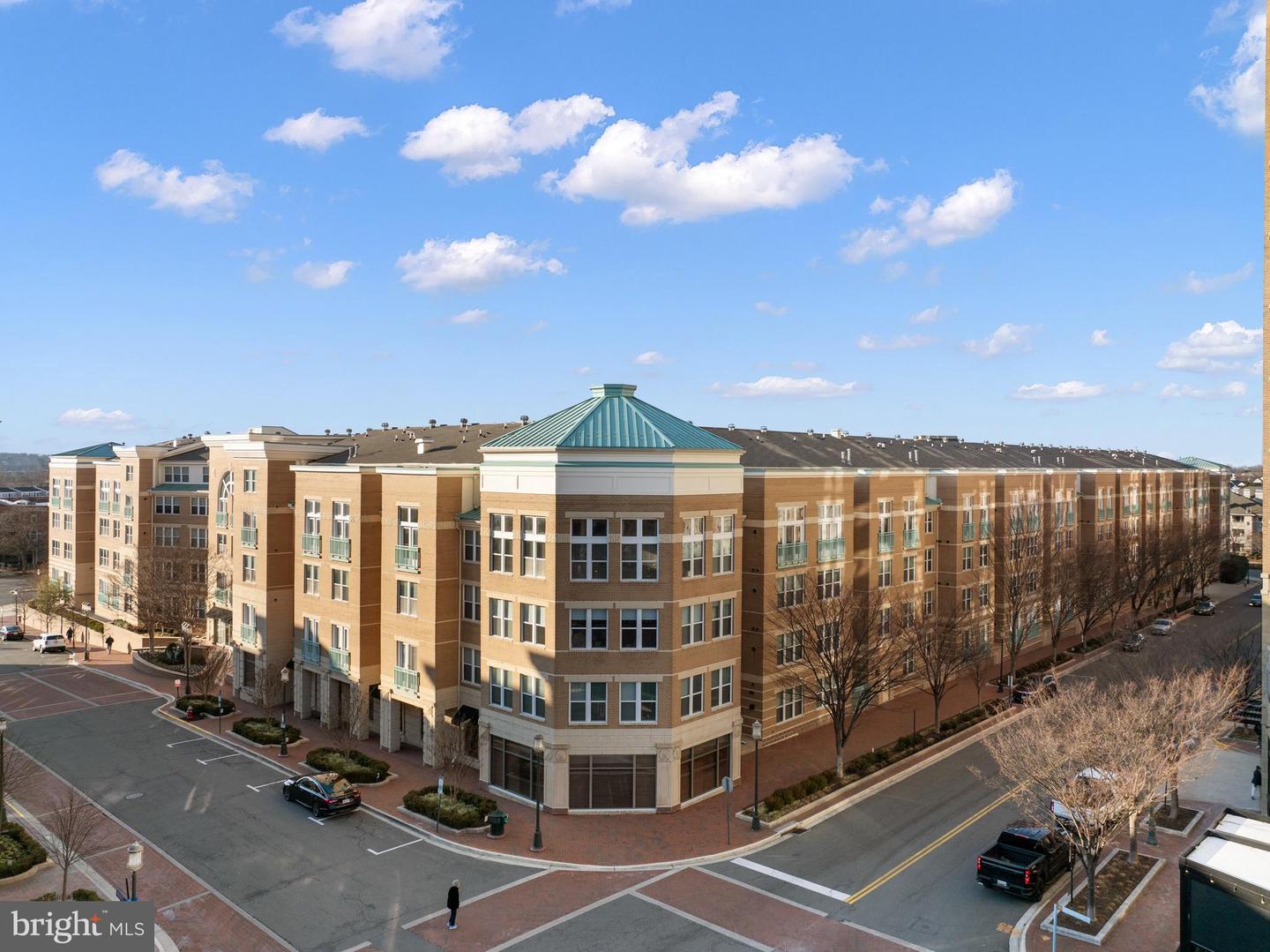 12000 MARKET ST #373, RESTON, Virginia 20190, 1 Bedroom Bedrooms, ,1 BathroomBathrooms,Residential,For sale,12000 MARKET ST #373,VAFX2221580 MLS # VAFX2221580