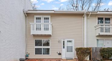 127 N COTTAGE RD, STERLING, Virginia 20164, 3 Bedrooms Bedrooms, 6 Rooms Rooms,2 BathroomsBathrooms,Residential,For sale,127 N COTTAGE RD,VALO2087952 MLS # VALO2087952