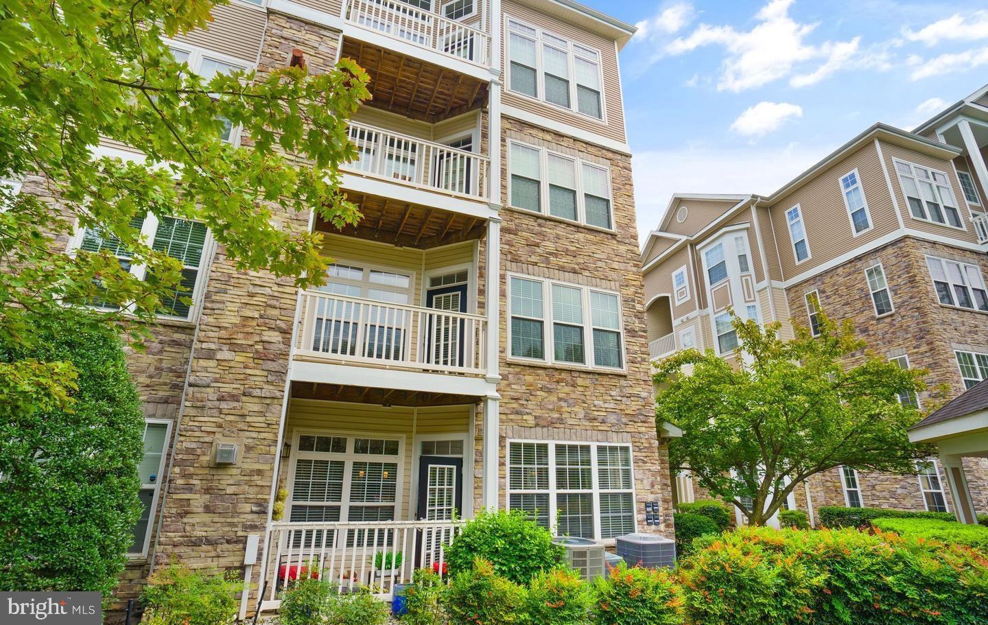 506 SUNSET VIEW TER SE #208, LEESBURG, Virginia 20175, 2 Bedrooms Bedrooms, ,2 BathroomsBathrooms,Residential,For sale,506 SUNSET VIEW TER SE #208,VALO2088004 MLS # VALO2088004