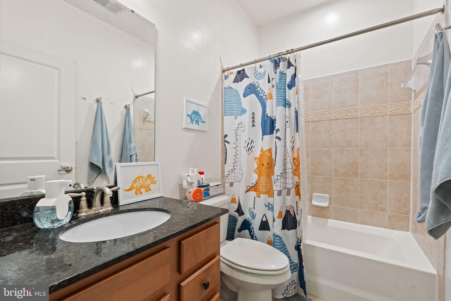 2508 HURSTON LN NE #9, WASHINGTON, District Of Columbia 20018, 3 Bedrooms Bedrooms, ,2 BathroomsBathrooms,Residential,For sale,2508 HURSTON LN NE #9,DCDC2184590 MLS # DCDC2184590