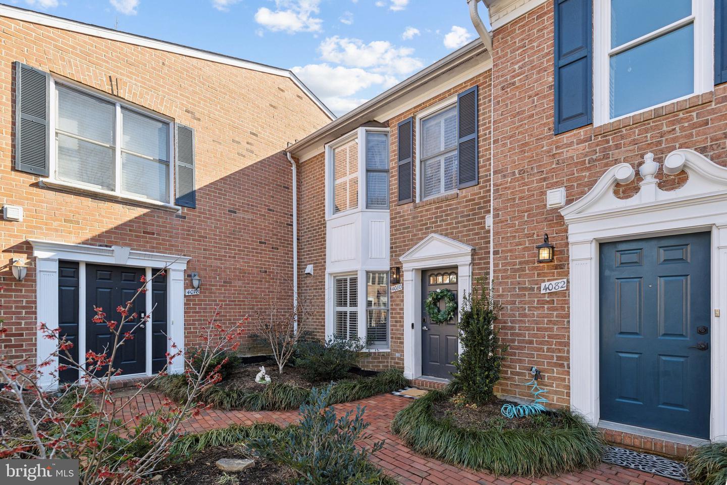 4080 CHERRY HILL RD, ARLINGTON, Virginia 22207, 3 Bedrooms Bedrooms, ,2 BathroomsBathrooms,Residential,For sale,4080 CHERRY HILL RD,VAAR2052666 MLS # VAAR2052666